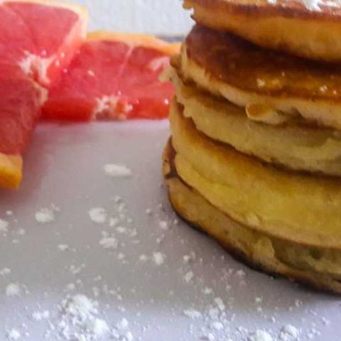 Side view of a stack of pancakes.